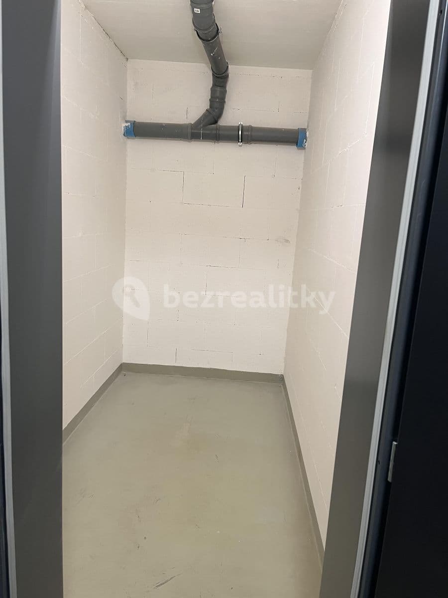 Pronájem bytu 2+kk 47 m², U Spojů, Praha, Praha Pronájem bytu 2+kk 47 m², U Spojů, Praha, Praha