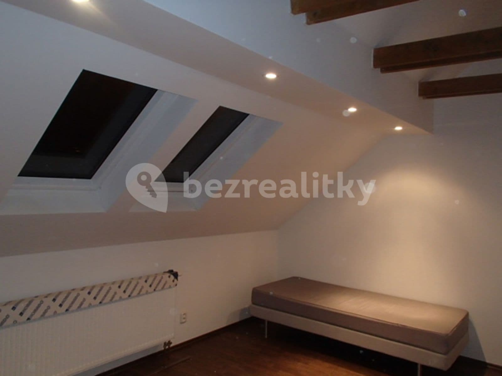 Pronájem bytu Garsoniéra 30 m², Měšice, Středočeský kraj Pronájem bytu Garsoniéra 30 m², Měšice, Středočeský kraj