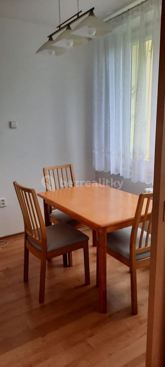 Pronájem bytu 3+1 71 m², Na Vyhaslém, Kladno, Středočeský kraj Pronájem bytu 3+1 71 m², Na Vyhaslém, Kladno, Středočeský kraj