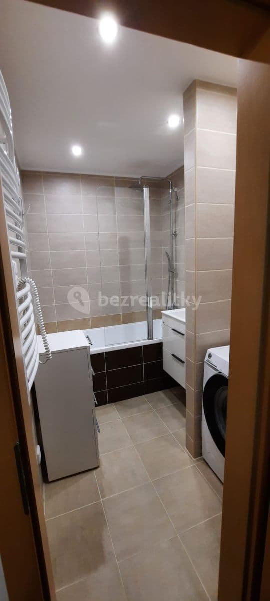 Pronájem bytu 3+1 71 m², Na Vyhaslém, Kladno, Středočeský kraj Pronájem bytu 3+1 71 m², Na Vyhaslém, Kladno, Středočeský kraj