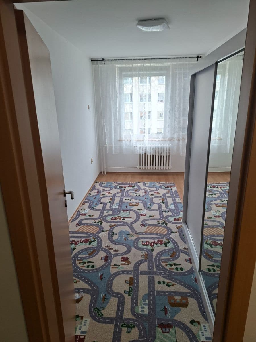 Pronájem bytu 3+1 71 m², Na Vyhaslém, Kladno, Středočeský kraj Pronájem bytu 3+1 71 m², Na Vyhaslém, Kladno, Středočeský kraj
