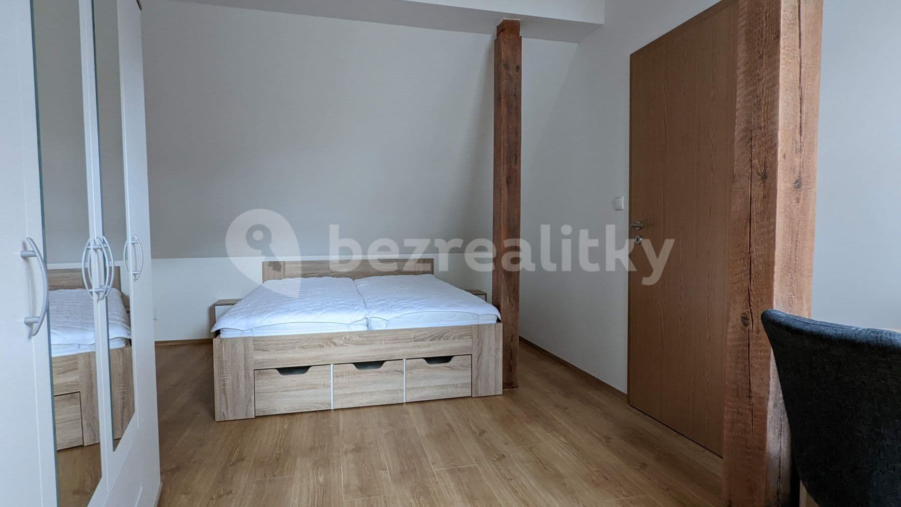 Pronájem bytu 2+kk 77 m², Staroměstské náměstí, Mladá Boleslav, Středočeský kraj Pronájem bytu 2+kk 77 m², Staroměstské náměstí, Mladá Boleslav, Středočeský kraj