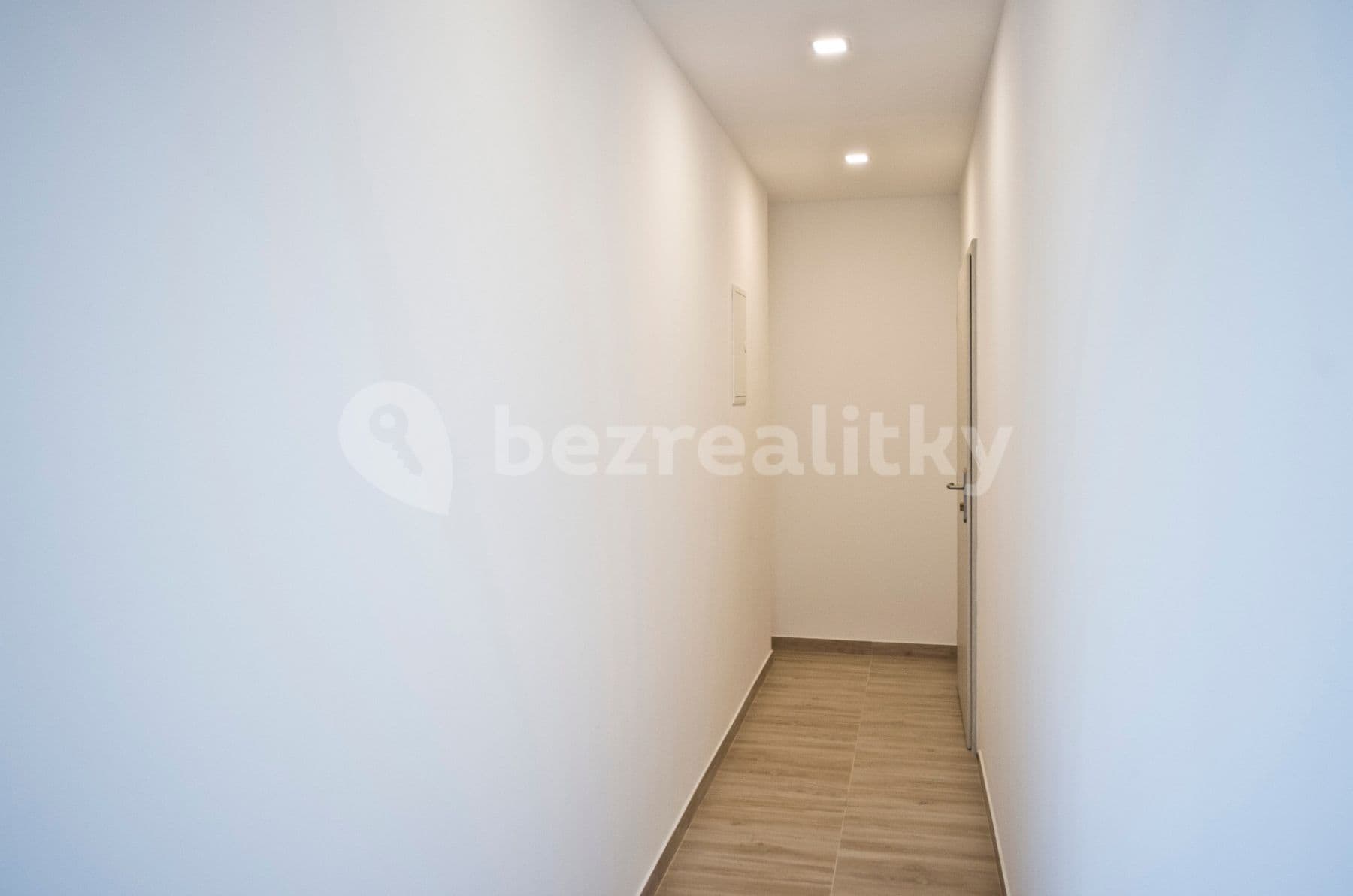 Pronájem bytu 1+1 27 m², 4. května, Želechovice nad Dřevnicí, Zlínský kraj Pronájem bytu 1+1 27 m², 4. května, Želechovice nad Dřevnicí, Zlínský kraj