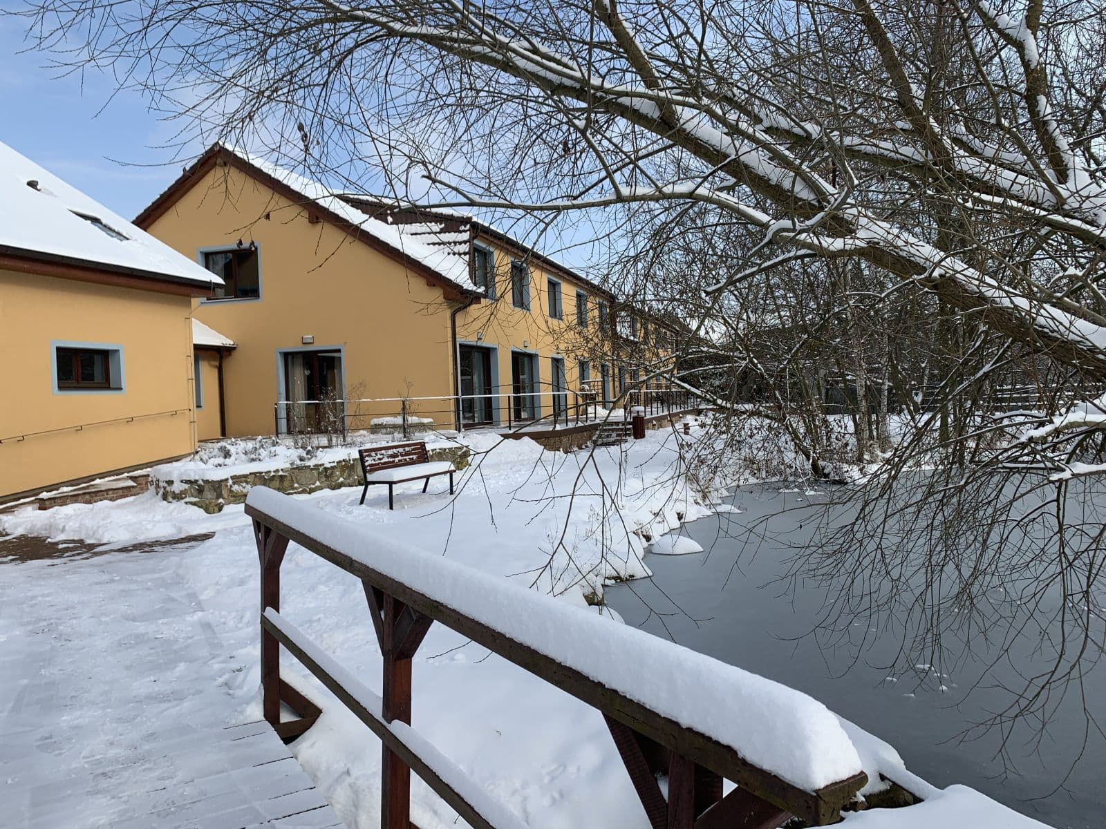 Pronájem bytu 1+kk 34 m², Brázdim, Středočeský kraj Pronájem bytu 1+kk 34 m², Brázdim, Středočeský kraj