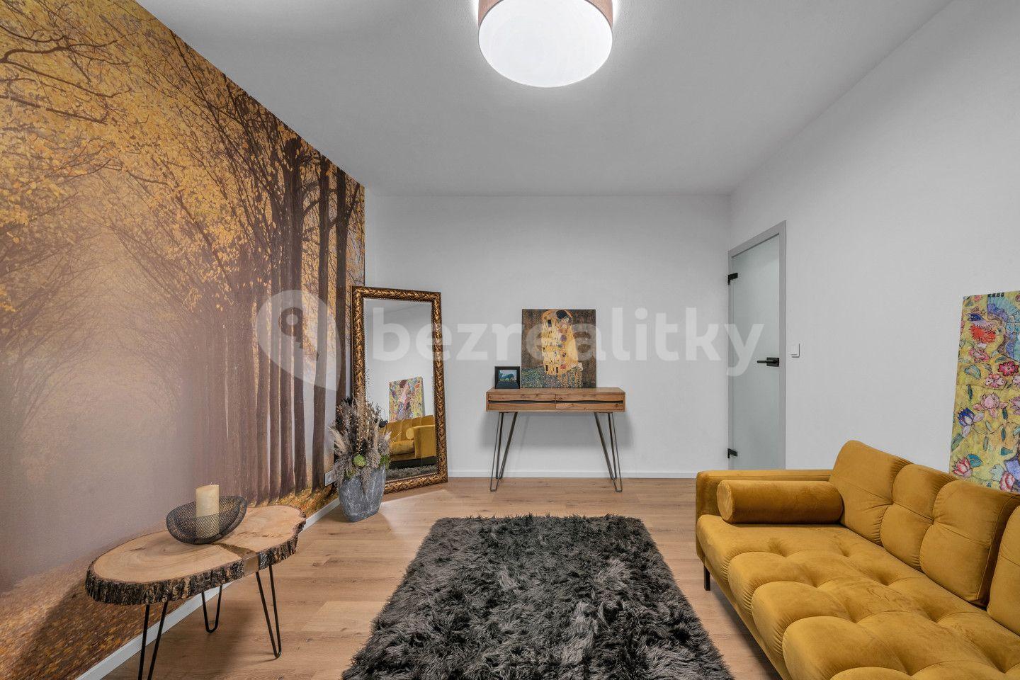 Prodej bytu 2+1 53 m², Na Drážce, Pardubice, Pardubický kraj