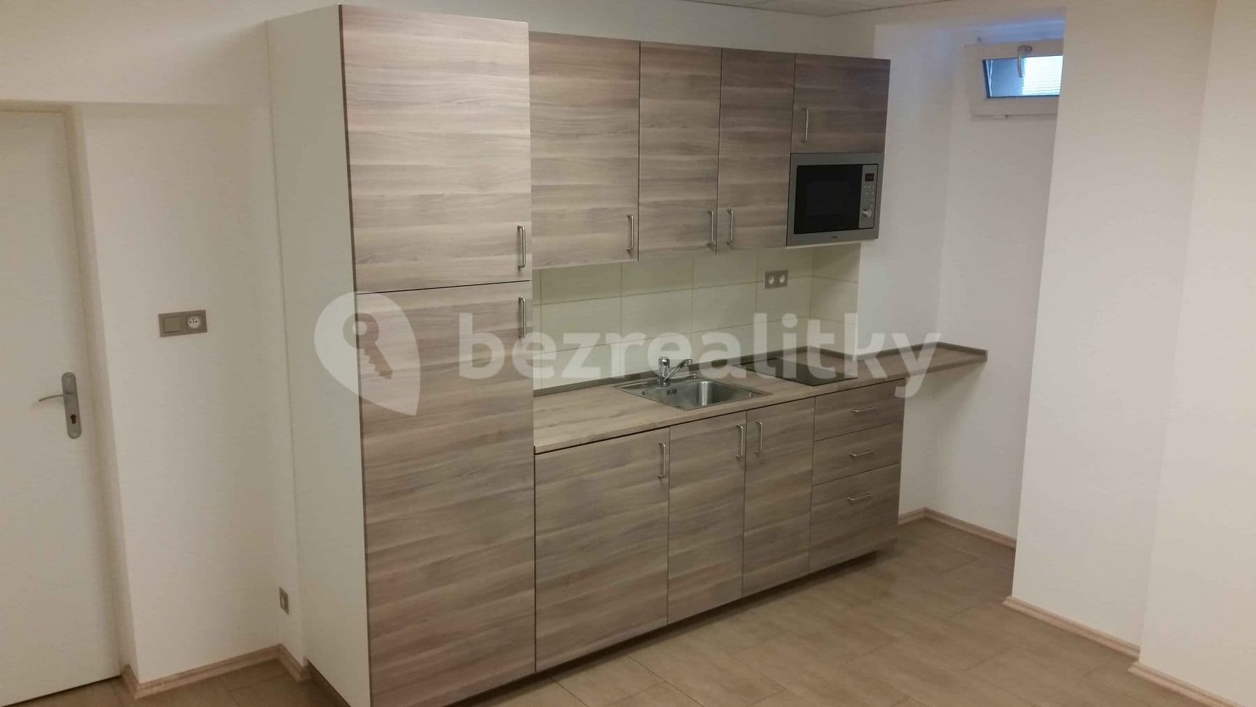 Pronájem bytu Garsoniéra 20 m², Buzulucká, Praha, Praha Pronájem bytu Garsoniéra 20 m², Buzulucká, Praha, Praha