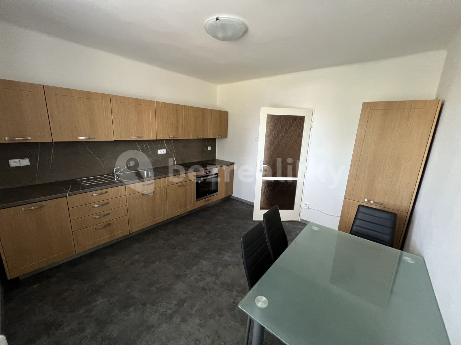 Pronájem bytu 2+1 62 m², Sukova třída, Pardubice, Pardubický kraj Pronájem bytu 2+1 62 m², Sukova třída, Pardubice, Pardubický kraj