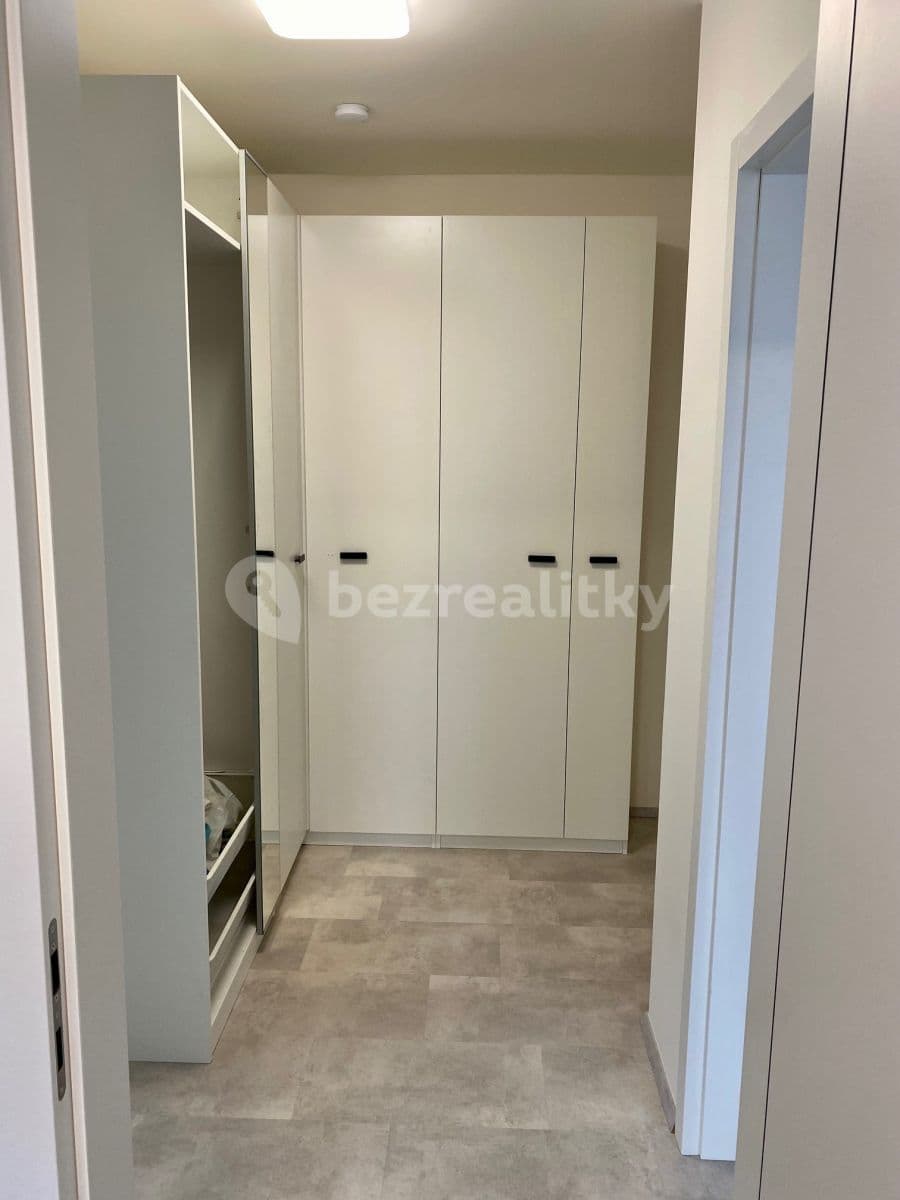 Pronájem bytu 2+kk 45 m², Třešňová, Praha, Praha Pronájem bytu 2+kk 45 m², Třešňová, Praha, Praha