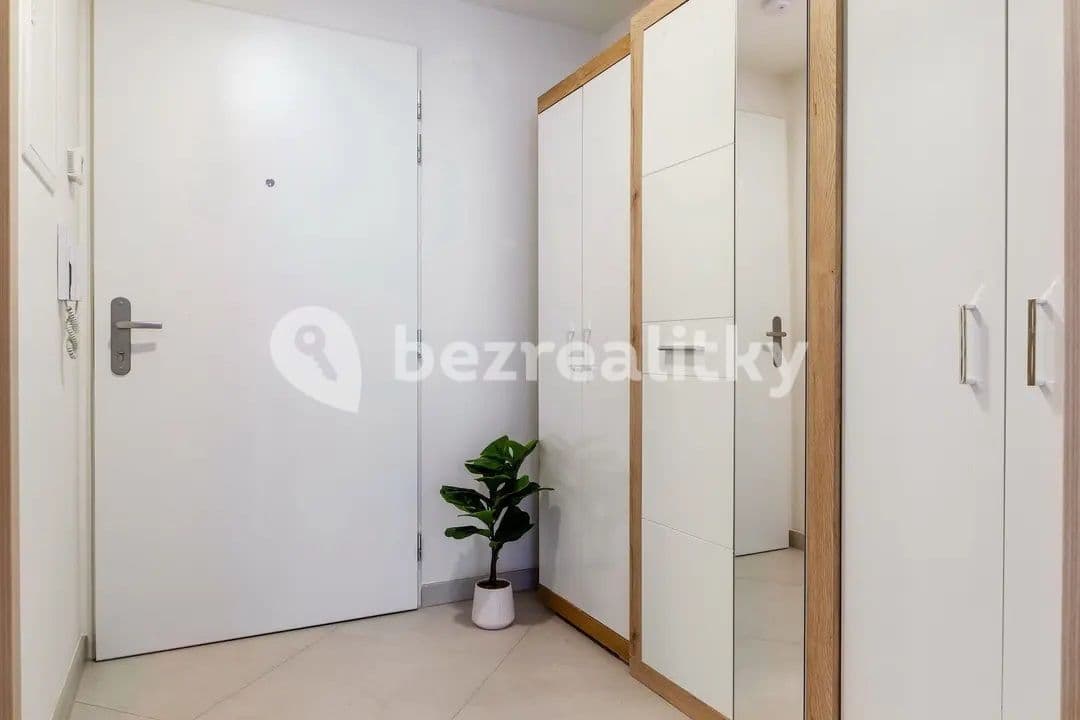 Pronájem bytu 1+kk 40 m², Do Zahrádek Ⅰ, Praha, Praha Pronájem bytu 1+kk 40 m², Do Zahrádek Ⅰ, Praha, Praha