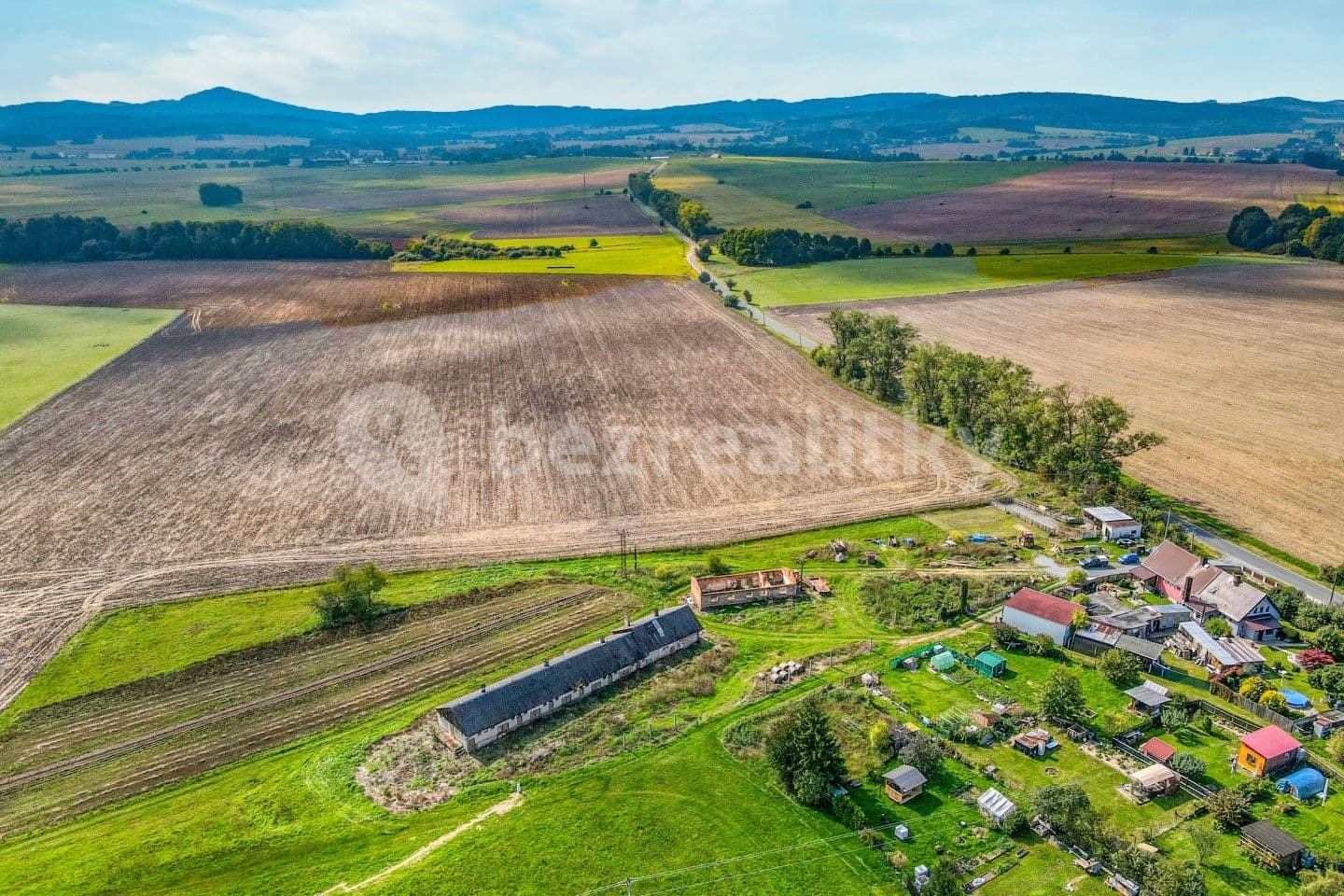 Prodej pozemku 3.037 m², Tisová, Plzeňský kraj