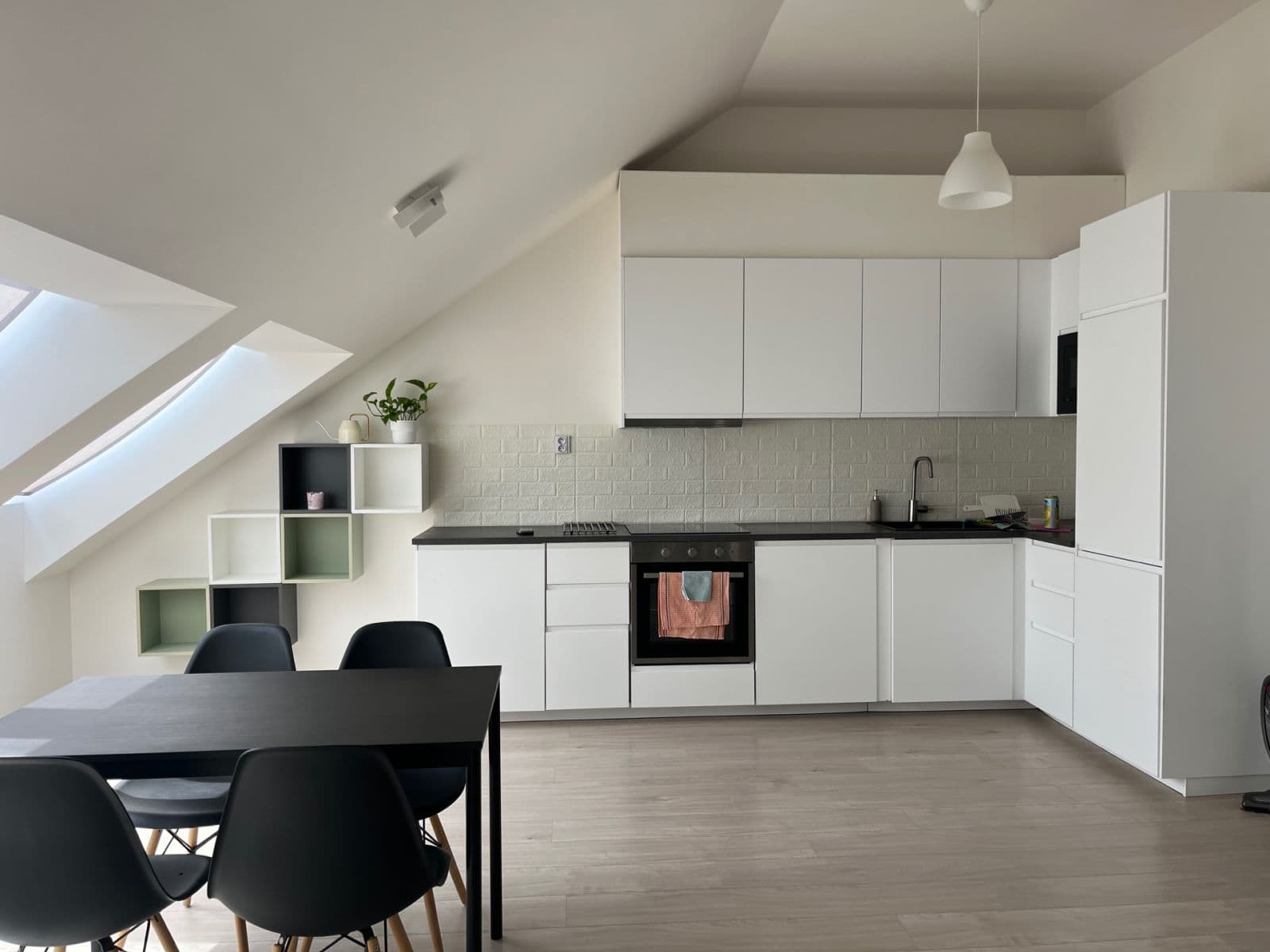 Pronájem bytu 1+kk 44 m², Koněvova, Praha, Praha Pronájem bytu 1+kk 44 m², Koněvova, Praha, Praha
