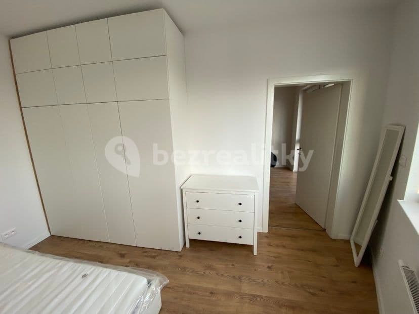 Pronájem bytu 2+1 42 m², Ružinov, Bratislavský kraj Pronájem bytu 2+1 42 m², Ružinov, Bratislavský kraj