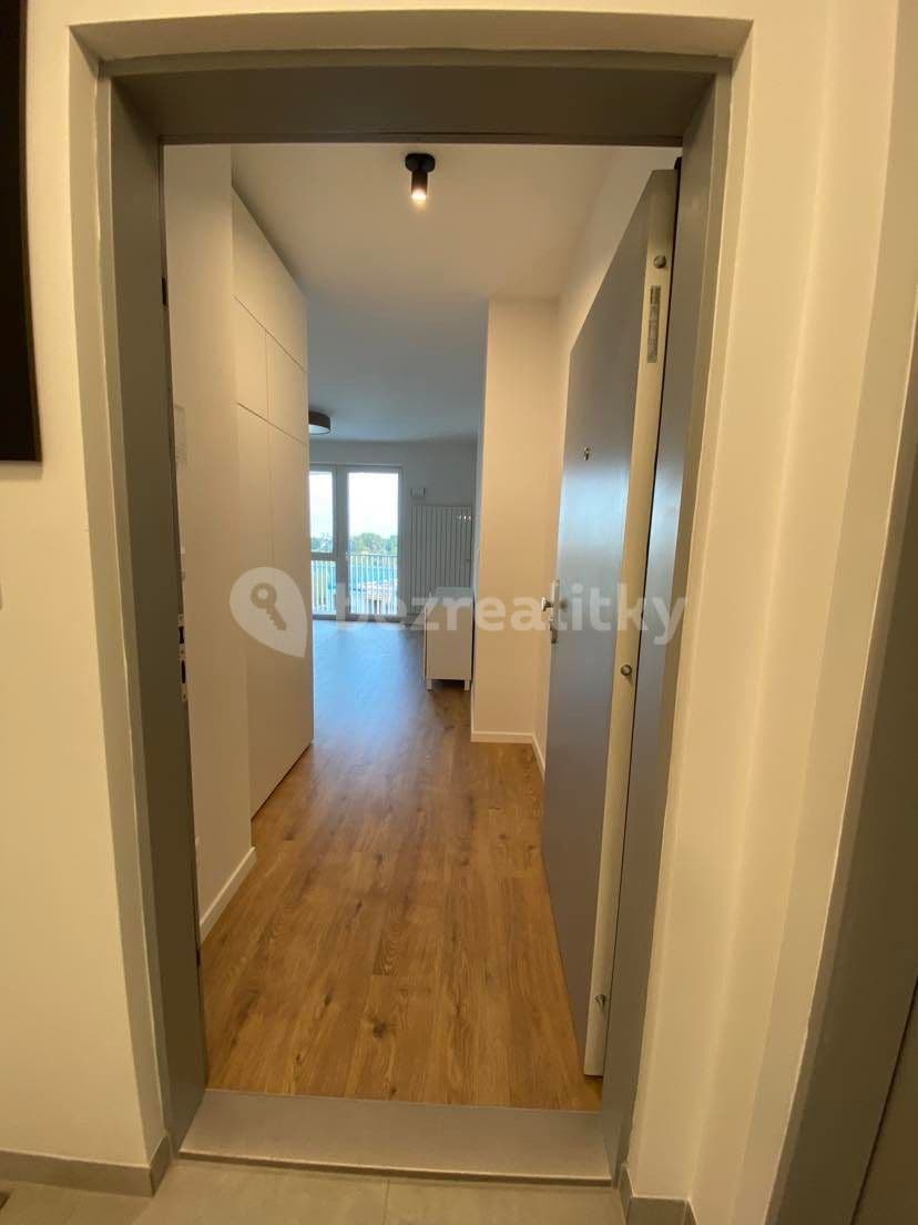 Pronájem bytu 2+1 42 m², Ružinov, Bratislavský kraj Pronájem bytu 2+1 42 m², Ružinov, Bratislavský kraj