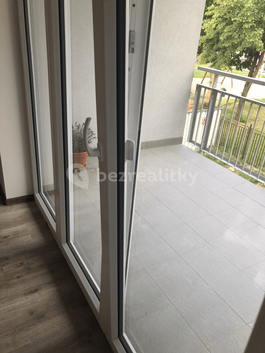 Pronájem bytu 3+kk 85 m², Štefánikova, Kralupy nad Vltavou, Středočeský kraj Pronájem bytu 3+kk 85 m², Štefánikova, Kralupy nad Vltavou, Středočeský kraj