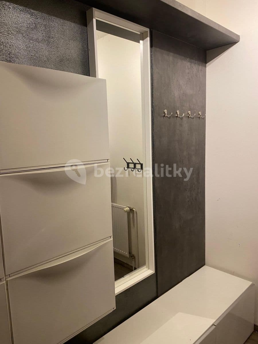 Pronájem domu 119 m², pozemek 455 m², Průběžná, Nupaky, Středočeský kraj Pronájem domu 119 m², pozemek 455 m², Průběžná, Nupaky, Středočeský kraj