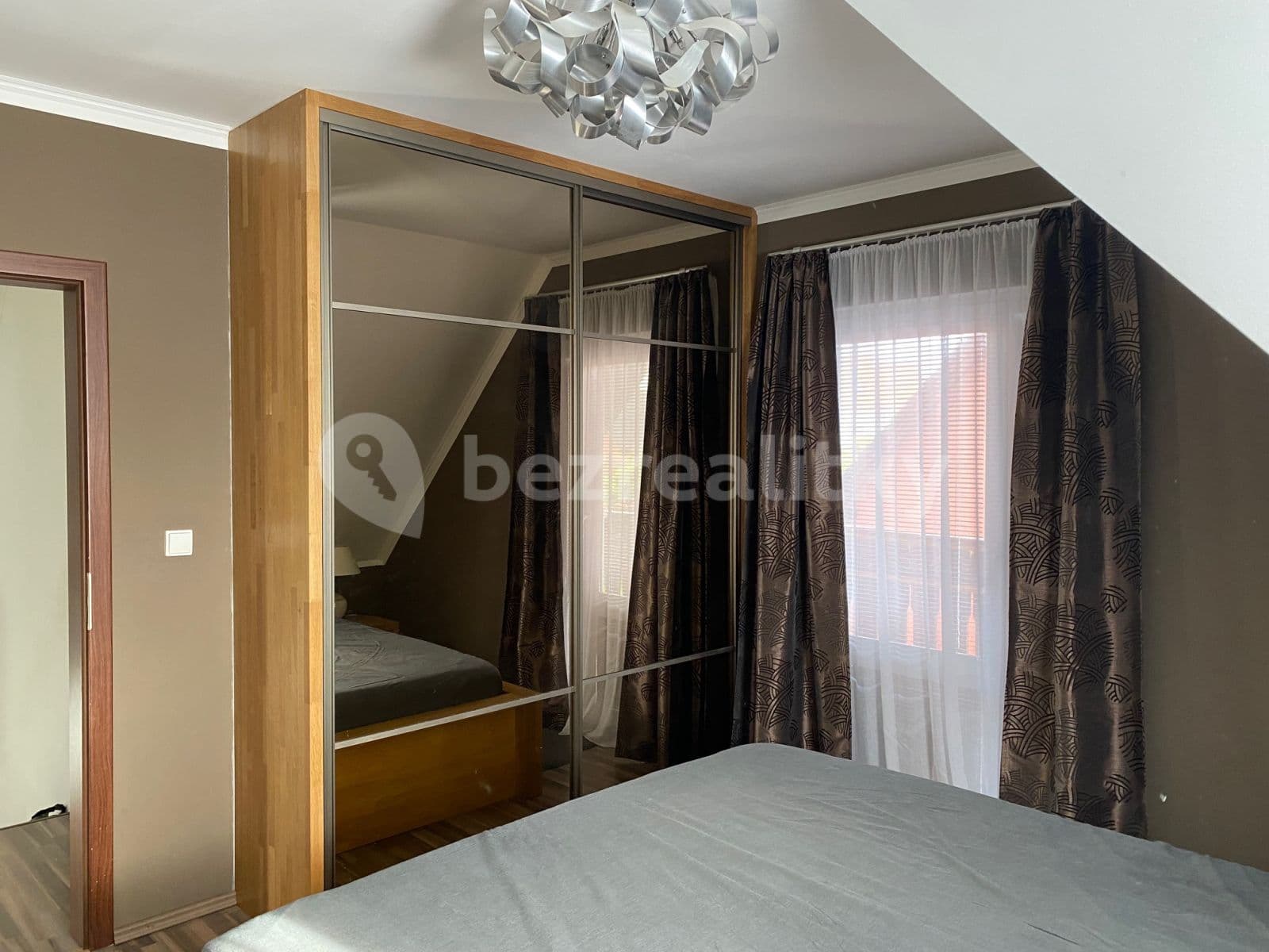 Pronájem domu 119 m², pozemek 455 m², Průběžná, Nupaky, Středočeský kraj Pronájem domu 119 m², pozemek 455 m², Průběžná, Nupaky, Středočeský kraj