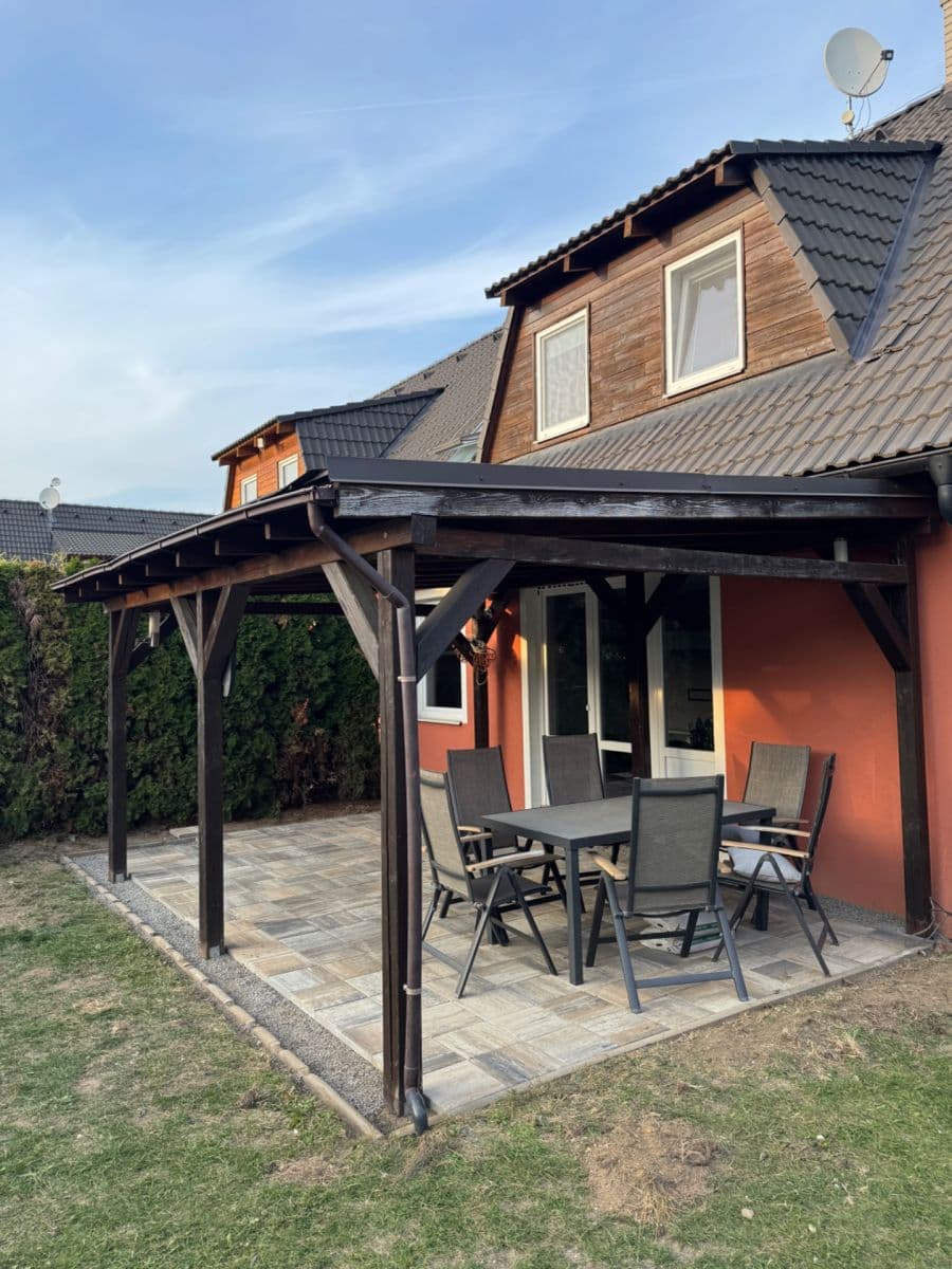 Pronájem domu 119 m², pozemek 455 m², Průběžná, Nupaky, Středočeský kraj Pronájem domu 119 m², pozemek 455 m², Průběžná, Nupaky, Středočeský kraj