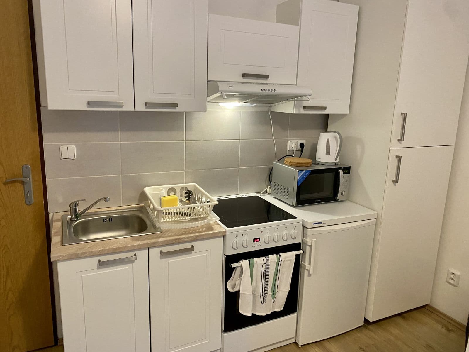 Pronájem bytu 1+kk 28 m², Buštěhradská, Praha, Praha Pronájem bytu 1+kk 28 m², Buštěhradská, Praha, Praha