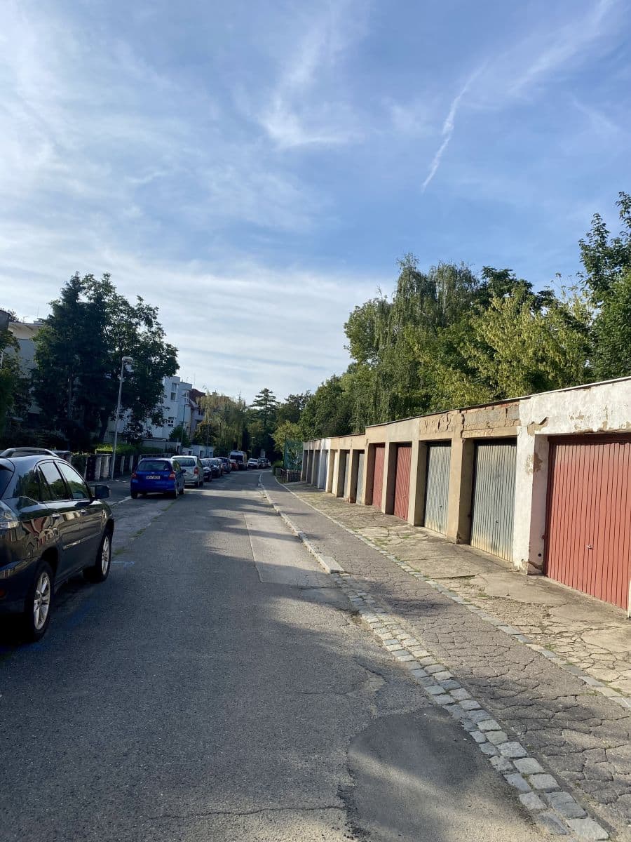 Pronájem bytu 1+kk 28 m², Buštěhradská, Praha, Praha Pronájem bytu 1+kk 28 m², Buštěhradská, Praha, Praha