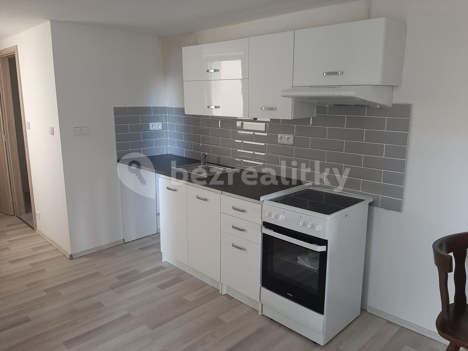 Pronájem bytu 2+kk 45 m², Krále Jiřího, Český Brod, Středočeský kraj Pronájem bytu 2+kk 45 m², Krále Jiřího, Český Brod, Středočeský kraj