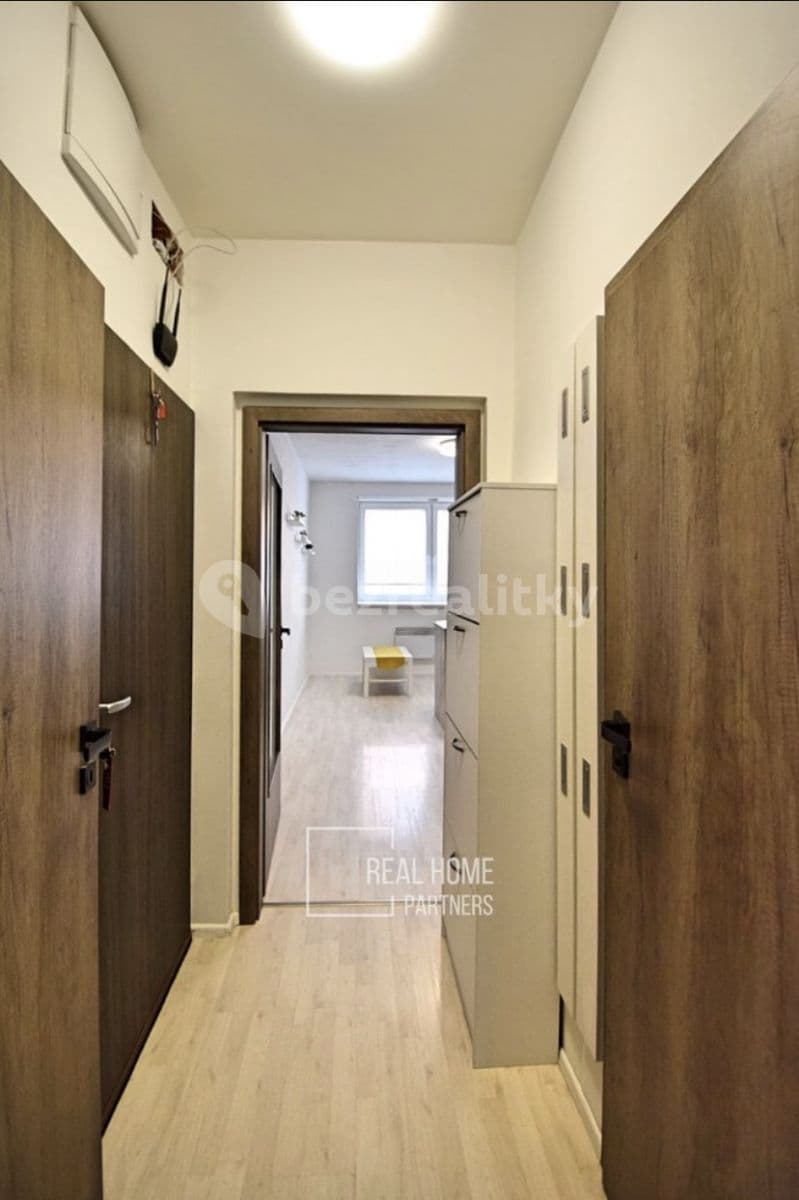 Pronájem bytu 2+kk 31 m², Kuldova, Brno, Jihomoravský kraj Pronájem bytu 2+kk 31 m², Kuldova, Brno, Jihomoravský kraj