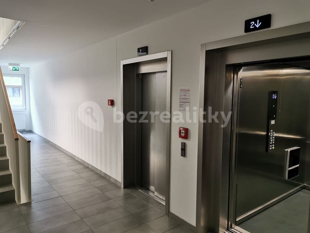 Pronájem bytu 2+kk 63 m², Zvěřinova, Praha, Praha Pronájem bytu 2+kk 63 m², Zvěřinova, Praha, Praha