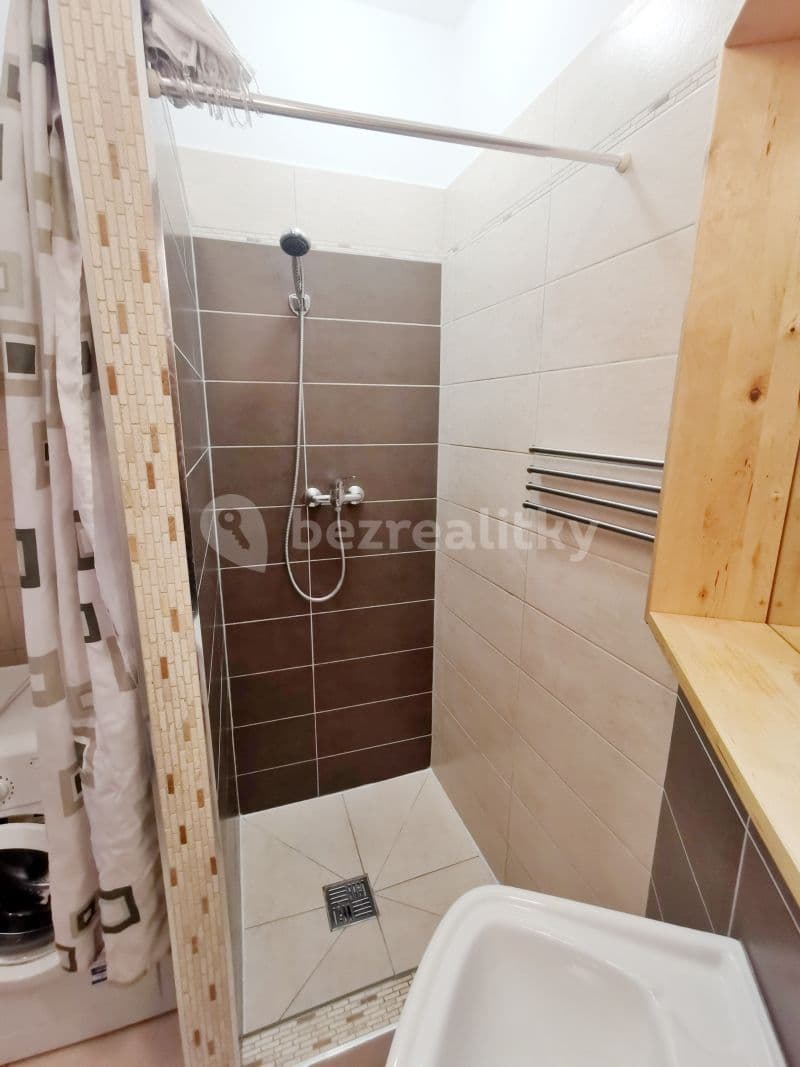 Pronájem bytu 1+1 30 m², Na Slovance, Praha, Praha Pronájem bytu 1+1 30 m², Na Slovance, Praha, Praha