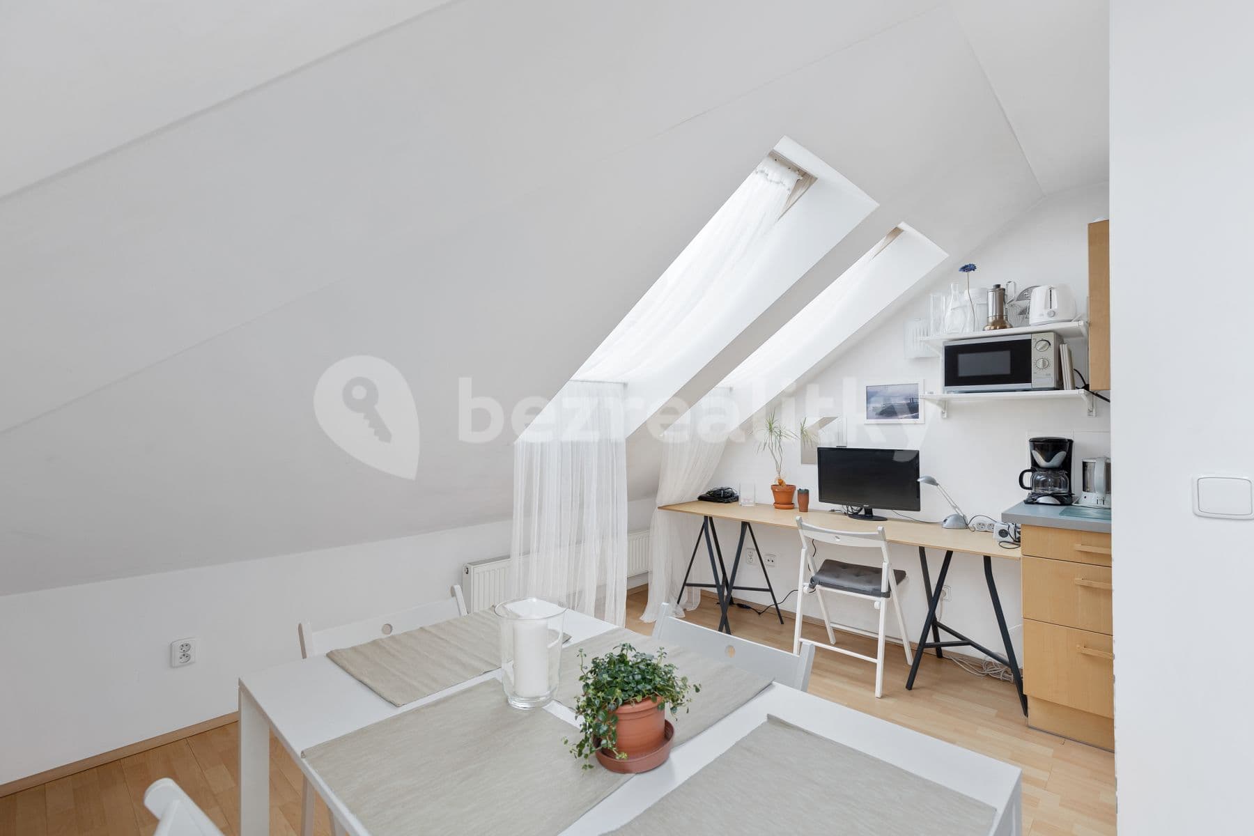 Pronájem bytu 3+kk 84 m², Matoušova, Praha, Praha Pronájem bytu 3+kk 84 m², Matoušova, Praha, Praha