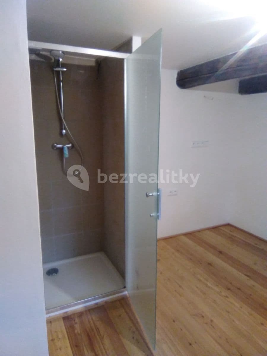 Pronájem bytu 1+kk 19 m², Libčice nad Vltavou, Středočeský kraj Pronájem bytu 1+kk 19 m², Libčice nad Vltavou, Středočeský kraj
