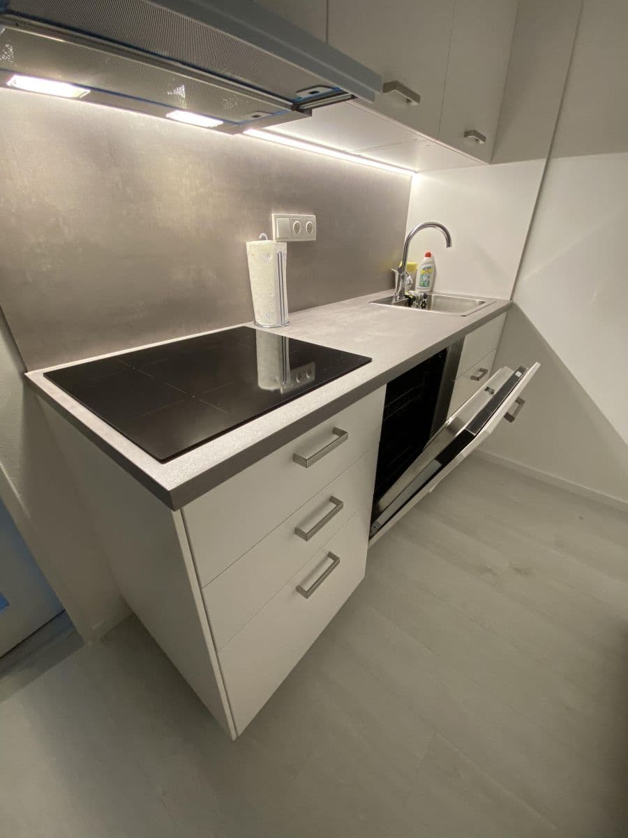 Pronájem bytu 2+1 39 m², Hudcova, Brno, Jihomoravský kraj Pronájem bytu 2+1 39 m², Hudcova, Brno, Jihomoravský kraj