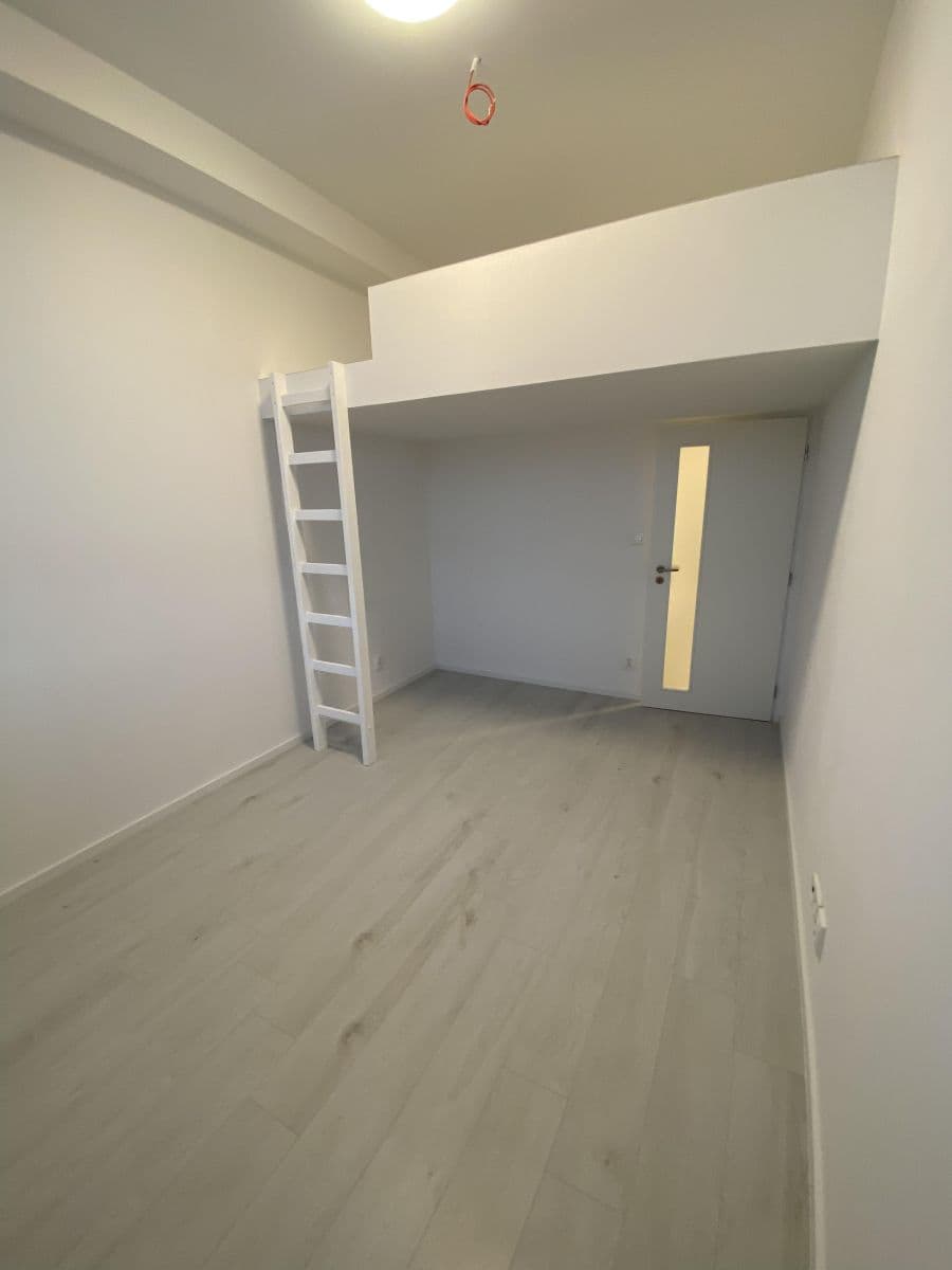 Pronájem bytu 2+1 39 m², Hudcova, Brno, Jihomoravský kraj Pronájem bytu 2+1 39 m², Hudcova, Brno, Jihomoravský kraj