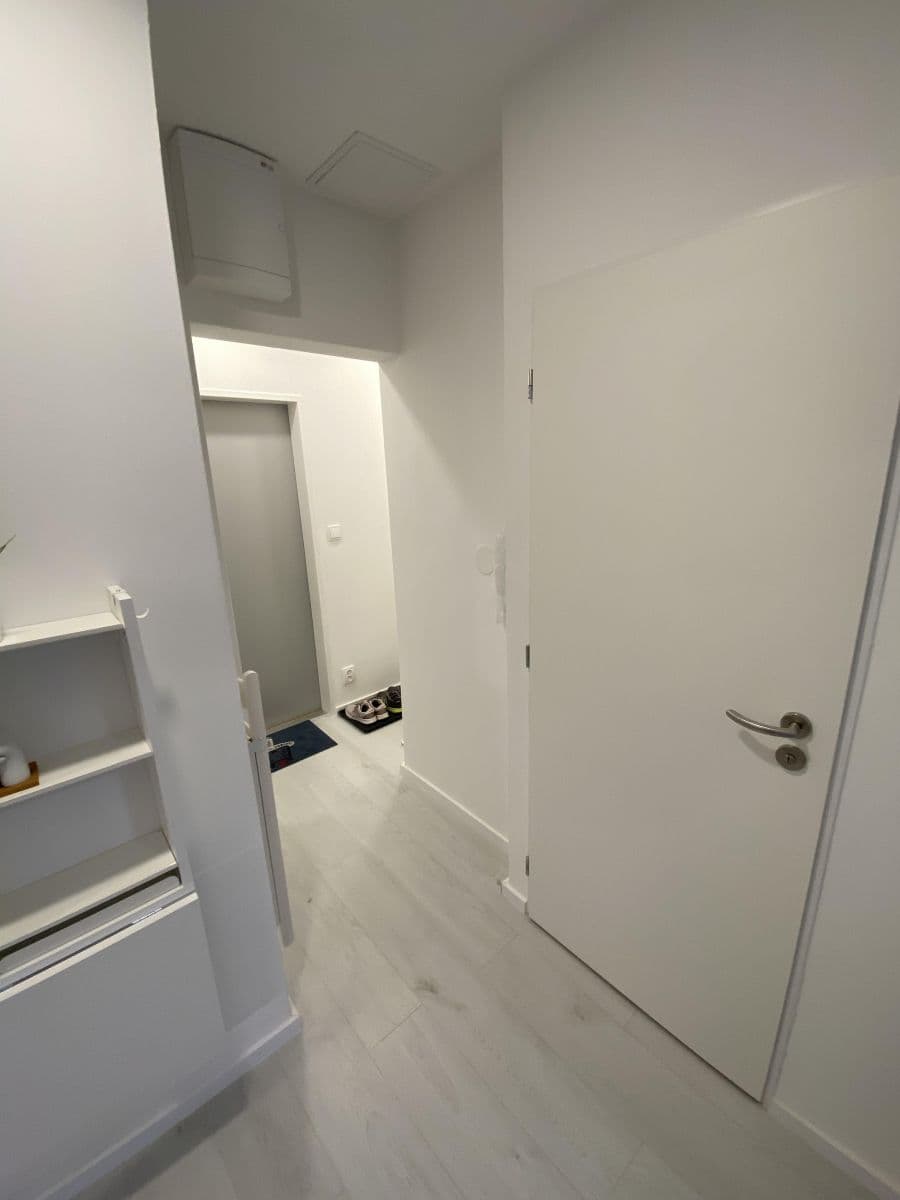 Pronájem bytu 2+1 39 m², Hudcova, Brno, Jihomoravský kraj Pronájem bytu 2+1 39 m², Hudcova, Brno, Jihomoravský kraj