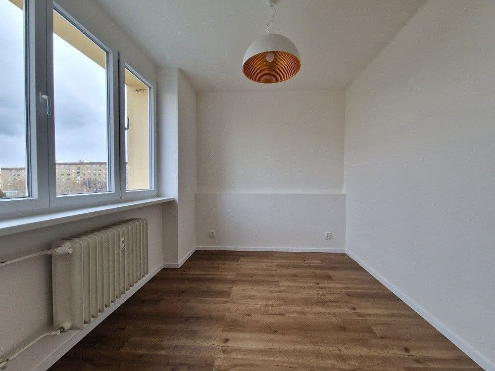 Pronájem bytu 1+1 44 m², Litevská, Praha, Praha Pronájem bytu 1+1 44 m², Litevská, Praha, Praha