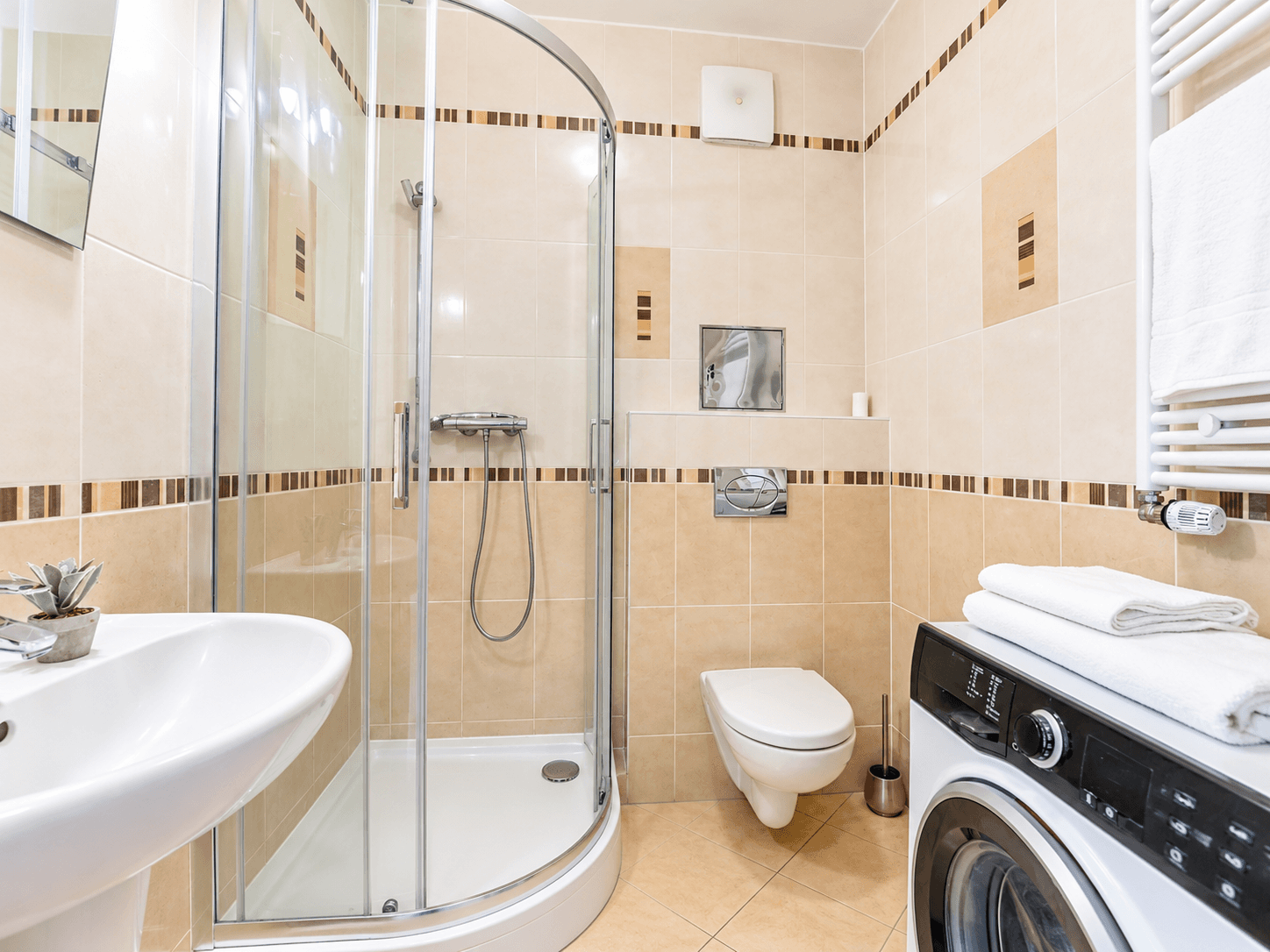 Pronájem bytu 1+kk 46 m², Nademlejnská, Praha, Praha Pronájem bytu 1+kk 46 m², Nademlejnská, Praha, Praha