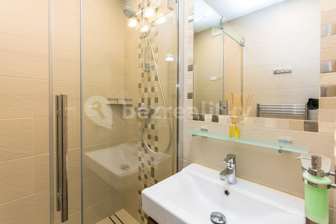 Pronájem bytu 2+1 61 m², Kladenská, Praha, Praha Pronájem bytu 2+1 61 m², Kladenská, Praha, Praha