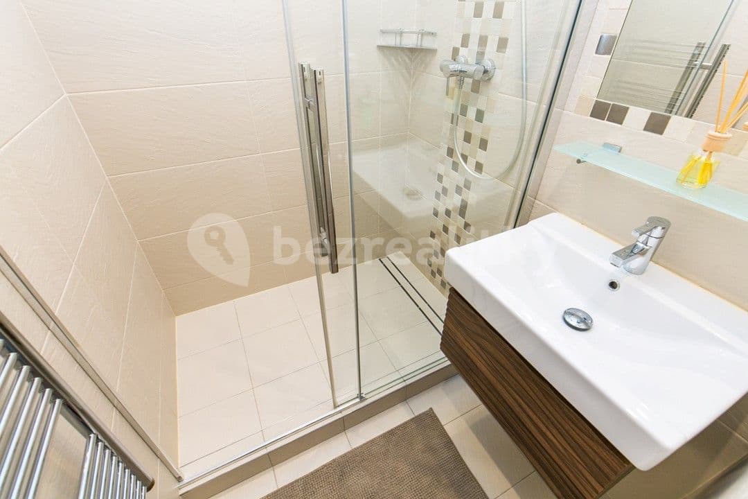 Pronájem bytu 2+1 61 m², Kladenská, Praha, Praha Pronájem bytu 2+1 61 m², Kladenská, Praha, Praha