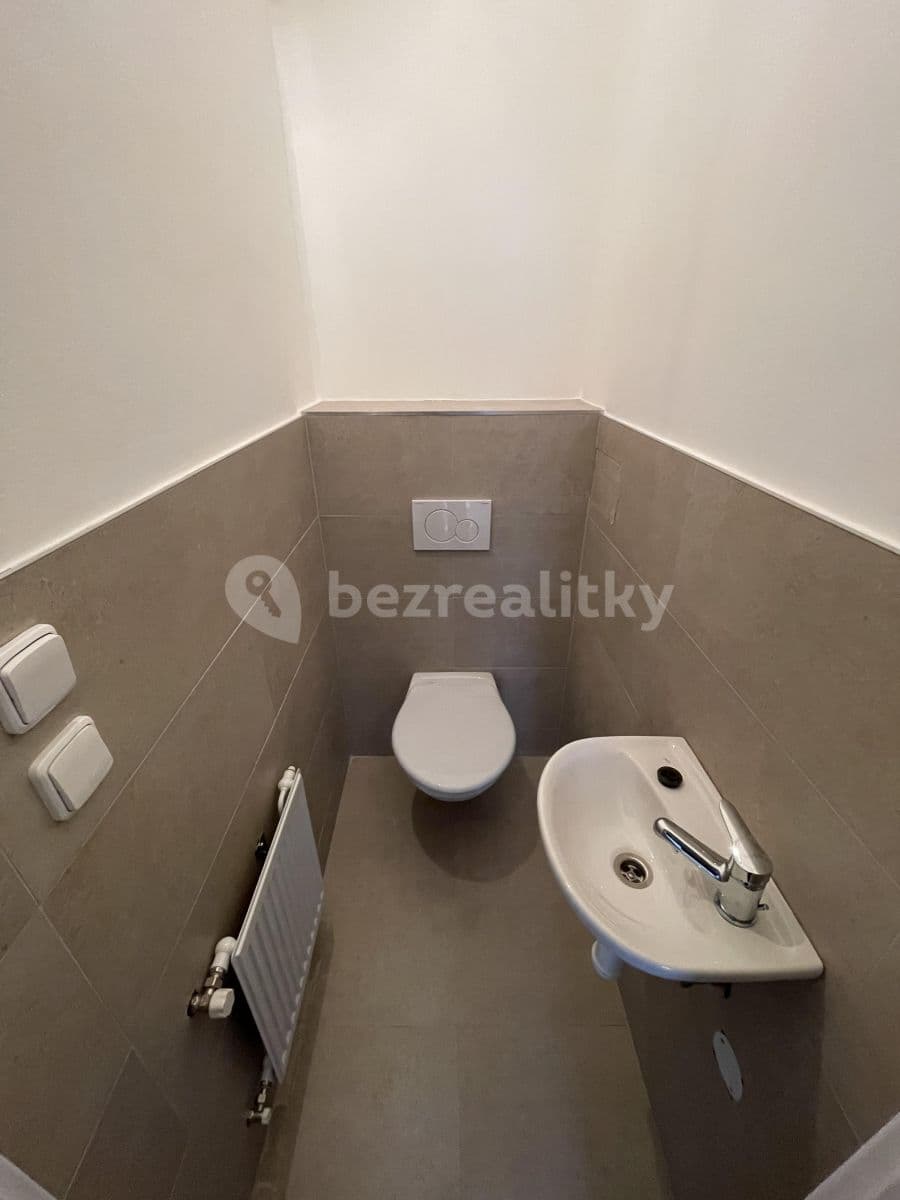 Pronájem kanceláře 100 m², Staropramenná, Praha, Praha Pronájem kanceláře 100 m², Staropramenná, Praha, Praha