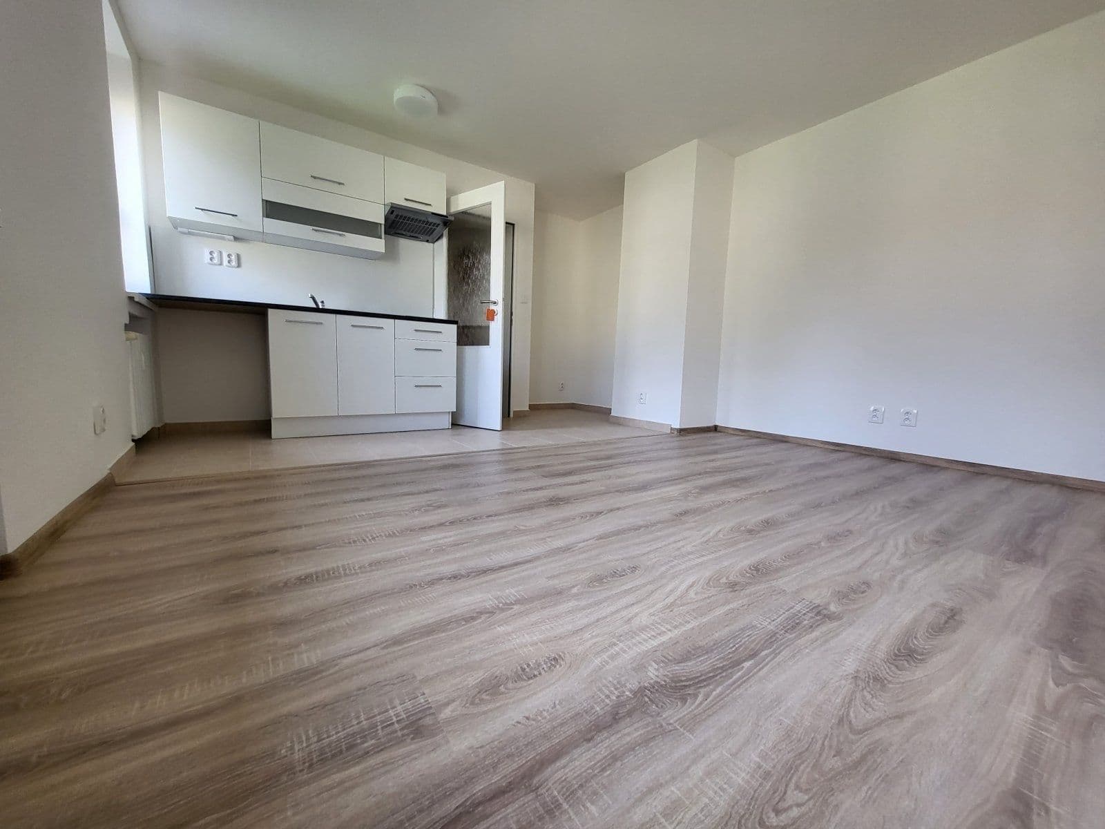 Pronájem bytu 1+kk 28 m², U Nádraží, Havířov, Moravskoslezský kraj Pronájem bytu 1+kk 28 m², U Nádraží, Havířov, Moravskoslezský kraj