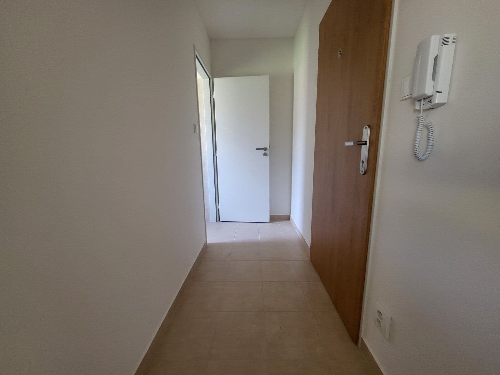 Pronájem bytu 1+kk 28 m², U Nádraží, Havířov, Moravskoslezský kraj Pronájem bytu 1+kk 28 m², U Nádraží, Havířov, Moravskoslezský kraj