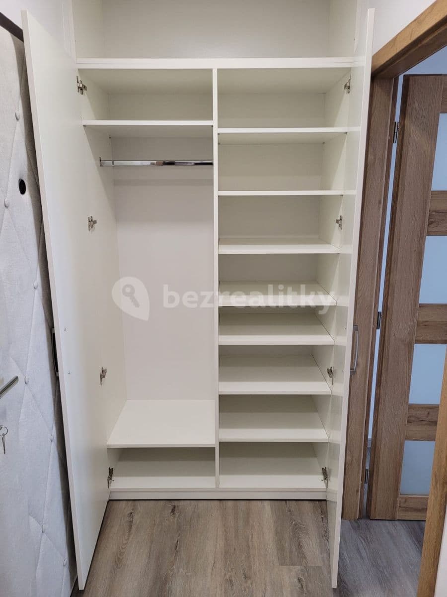 Pronájem bytu 3+1 61 m², Horská, Rožnov pod Radhoštěm, Zlínský kraj Pronájem bytu 3+1 61 m², Horská, Rožnov pod Radhoštěm, Zlínský kraj