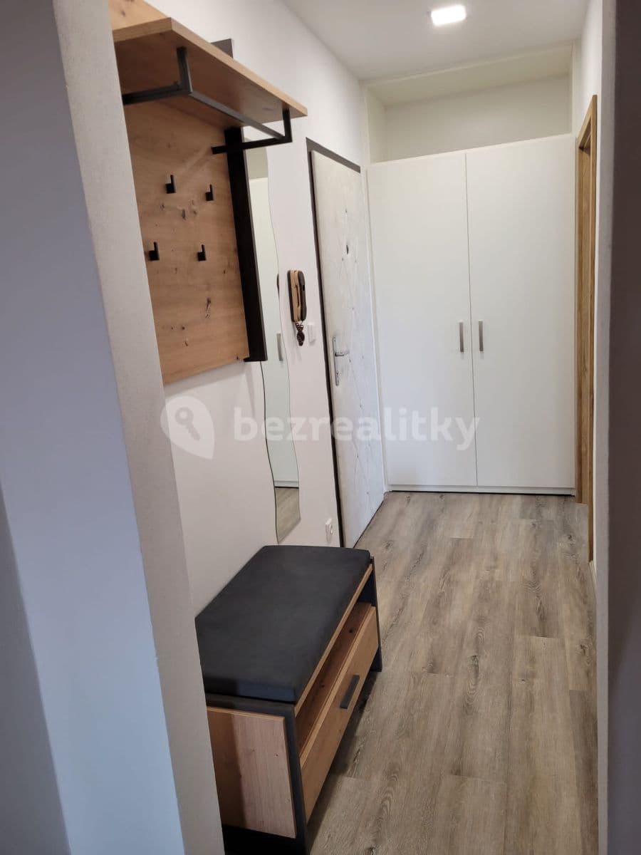Pronájem bytu 3+1 61 m², Horská, Rožnov pod Radhoštěm, Zlínský kraj Pronájem bytu 3+1 61 m², Horská, Rožnov pod Radhoštěm, Zlínský kraj