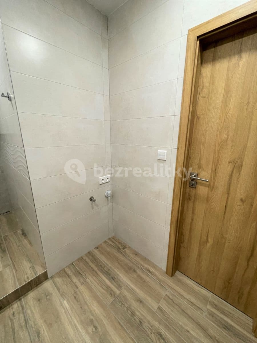 Pronájem bytu 3+1 61 m², Horská, Rožnov pod Radhoštěm, Zlínský kraj Pronájem bytu 3+1 61 m², Horská, Rožnov pod Radhoštěm, Zlínský kraj