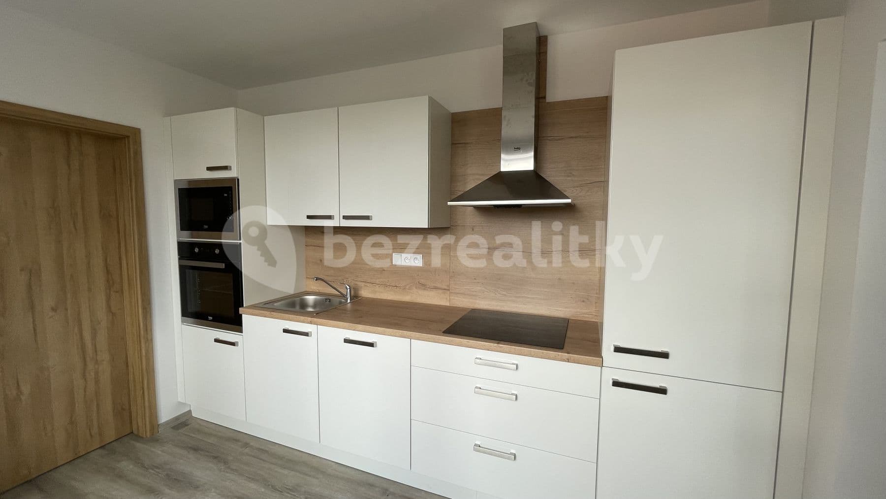 Pronájem bytu 3+1 61 m², Horská, Rožnov pod Radhoštěm, Zlínský kraj Pronájem bytu 3+1 61 m², Horská, Rožnov pod Radhoštěm, Zlínský kraj