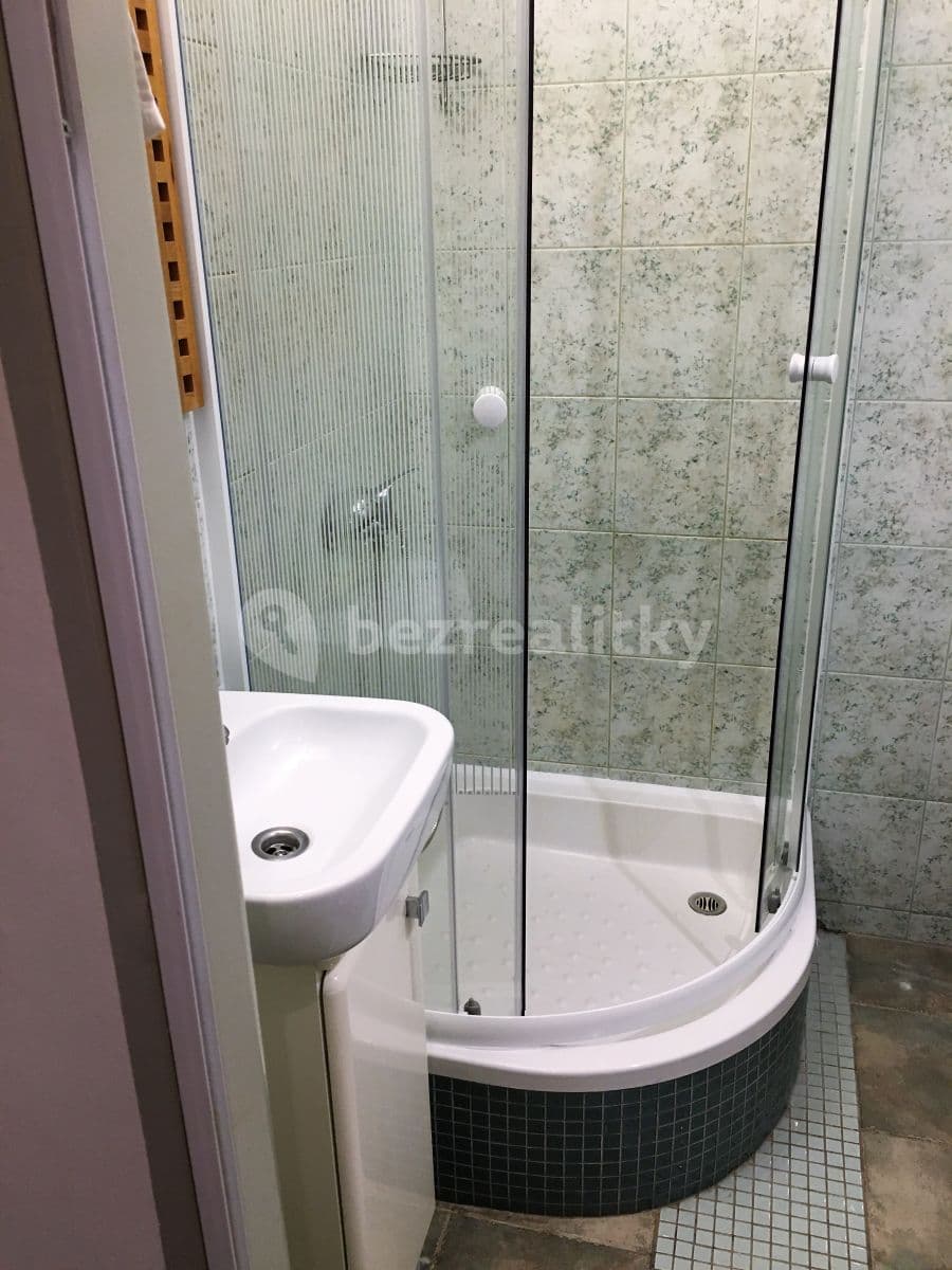 Pronájem bytu Garsoniéra 28 m², Měchenická, Praha, Praha Pronájem bytu Garsoniéra 28 m², Měchenická, Praha, Praha