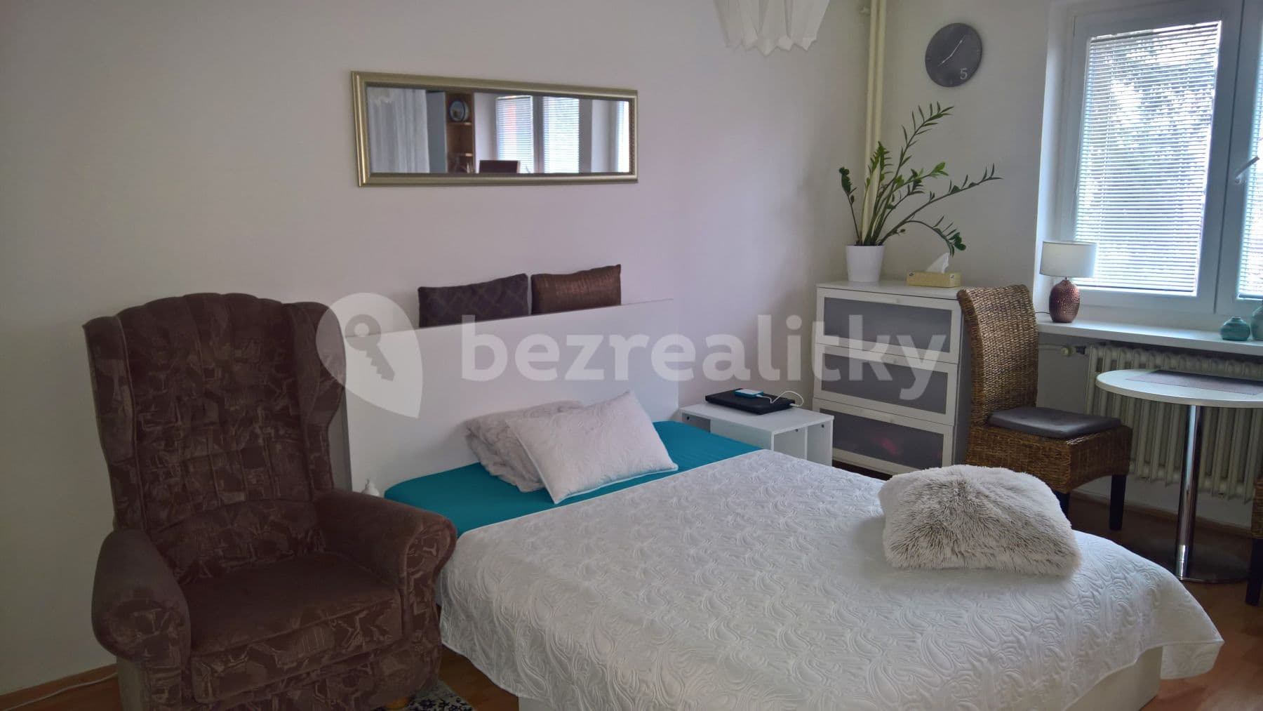 Pronájem bytu Garsoniéra 28 m², Měchenická, Praha, Praha Pronájem bytu Garsoniéra 28 m², Měchenická, Praha, Praha