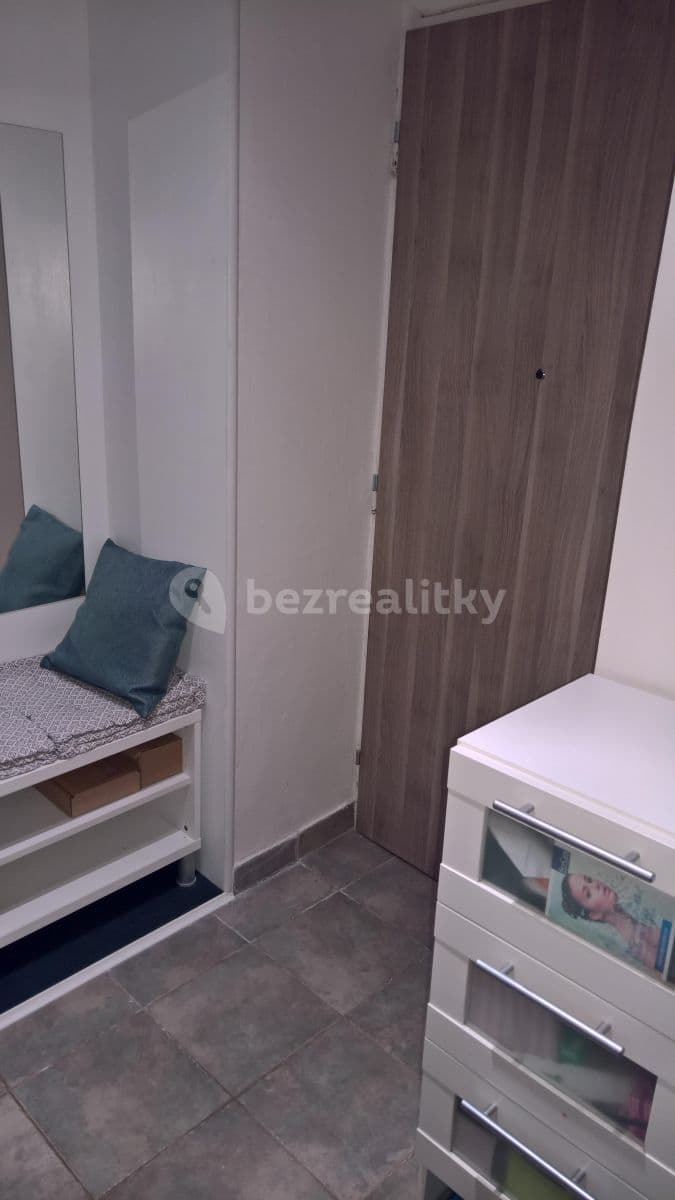Pronájem bytu Garsoniéra 28 m², Měchenická, Praha, Praha Pronájem bytu Garsoniéra 28 m², Měchenická, Praha, Praha