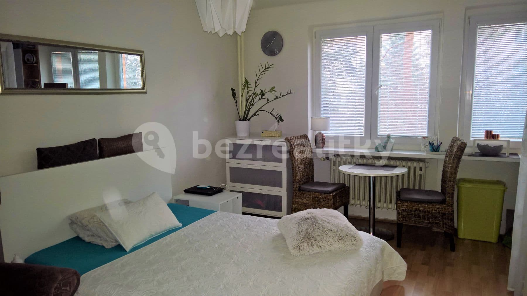 Pronájem bytu Garsoniéra 28 m², Měchenická, Praha, Praha Pronájem bytu Garsoniéra 28 m², Měchenická, Praha, Praha