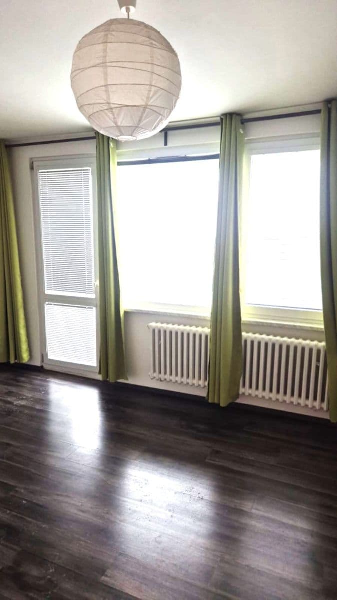 Pronájem bytu 1+kk 37 m², Dobevská, Praha, Praha Pronájem bytu 1+kk 37 m², Dobevská, Praha, Praha