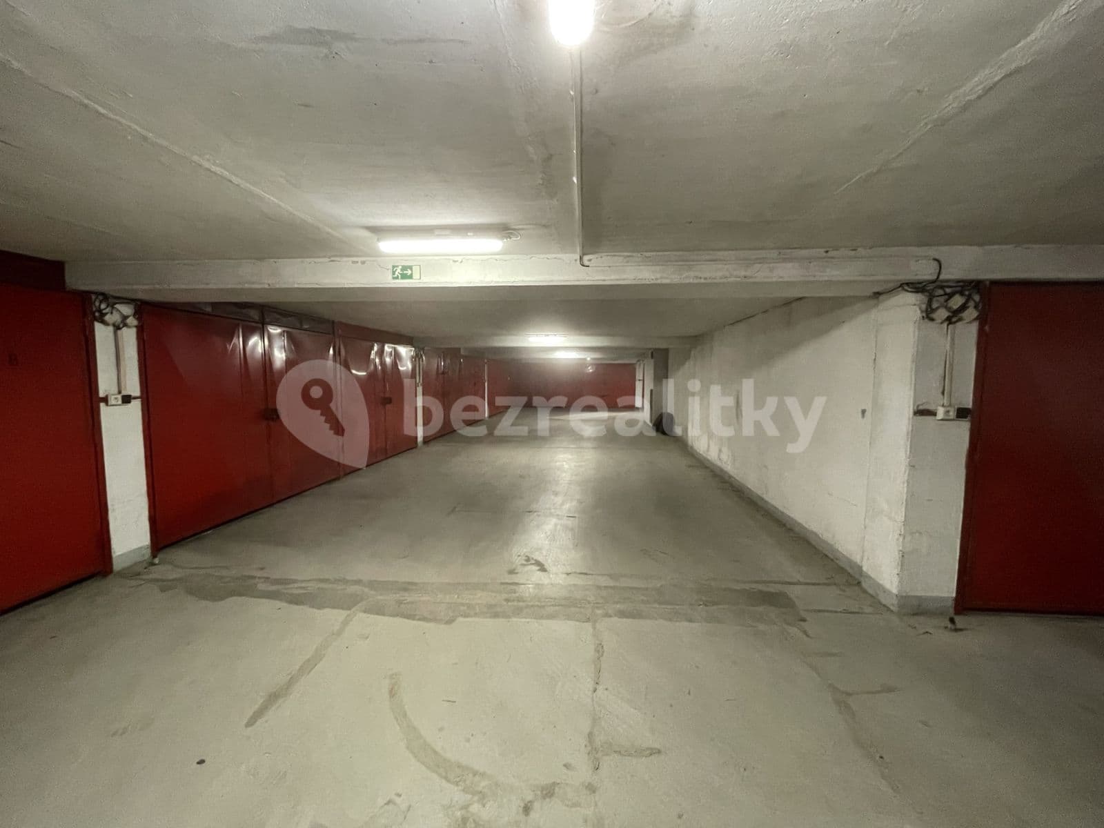 Pronájem garáže 19 m², Nušlova, Praha, Praha Pronájem garáže 19 m², Nušlova, Praha, Praha