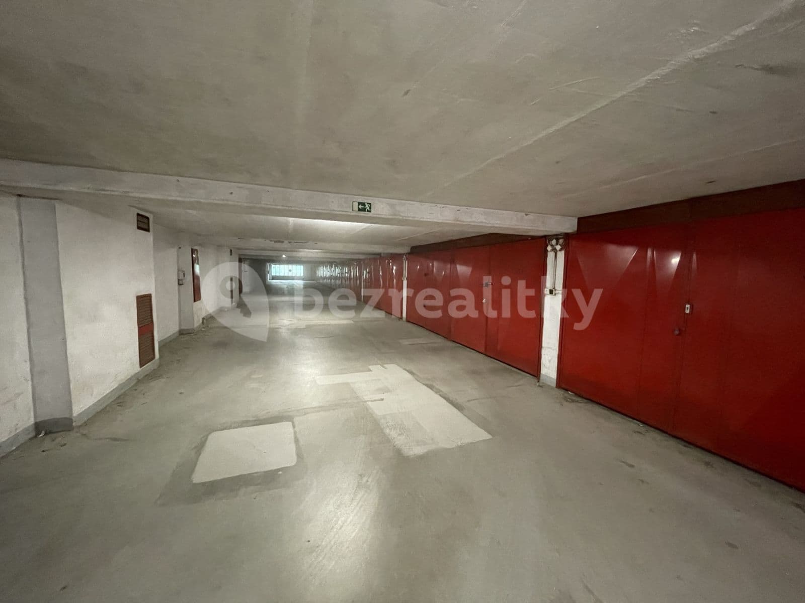 Pronájem garáže 19 m², Nušlova, Praha, Praha Pronájem garáže 19 m², Nušlova, Praha, Praha